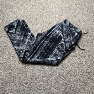 Lululemon Jet Crop *Full-On Luxtreme